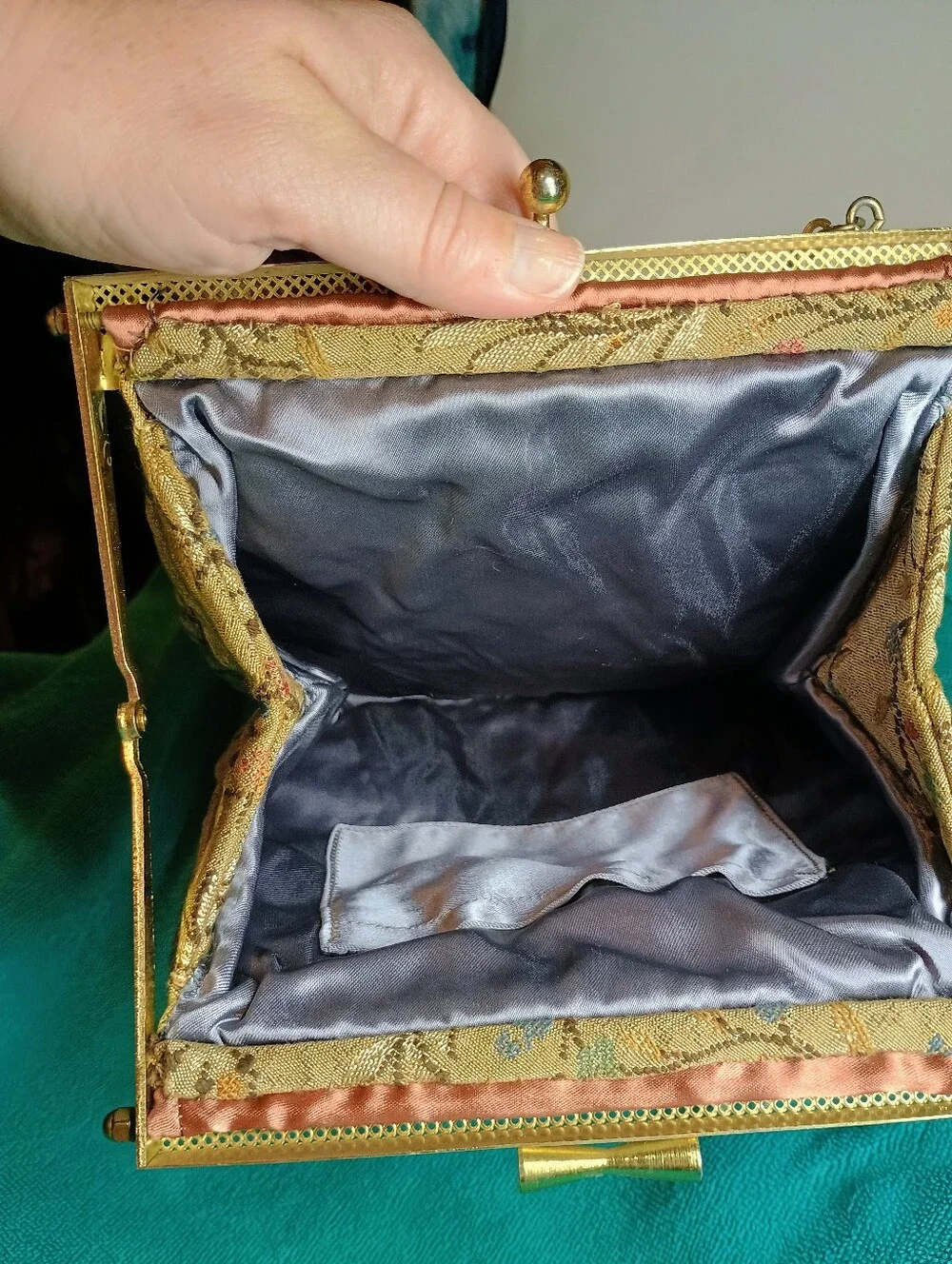 Vintage Floral Tapestry Evening Bag with Gold Frame